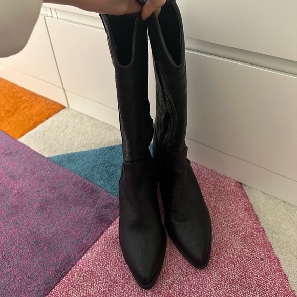 Black cowboy boots women size 7 - Picture 1 of 3